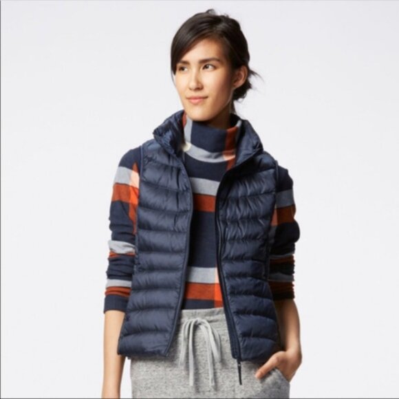 Uniqlo | Ultra Light Down Navy Puffer Vest - Picture 1 of 6